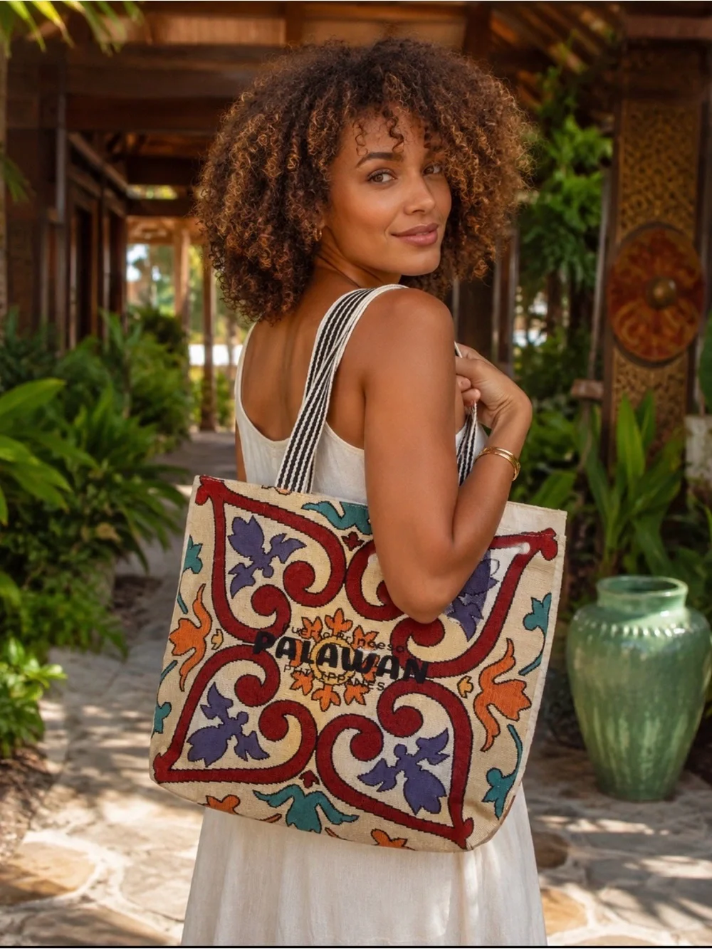 Embroidered Multicolor Canvas Tote Bag - Natural